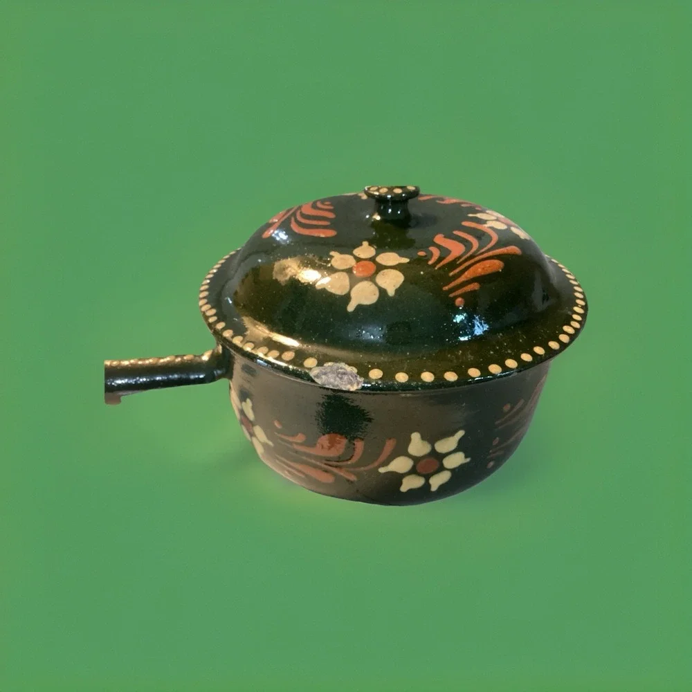 Vtg Mochaware Yellowware Lidded‎ Cookpot W/ Handle and Spout 7